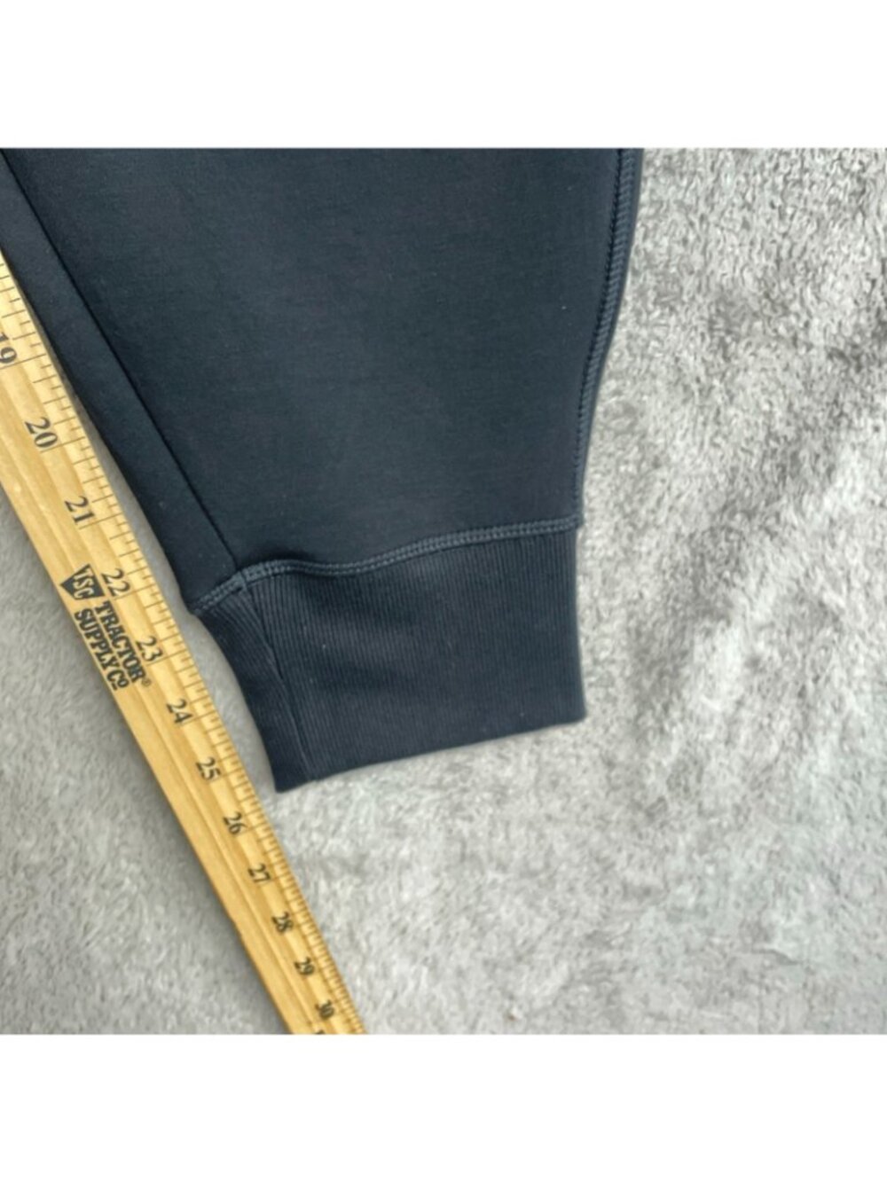 NWT Kirkland Signature Women's M Black Active Jogger Scuba Pants P0639 - Picture 8 of 13